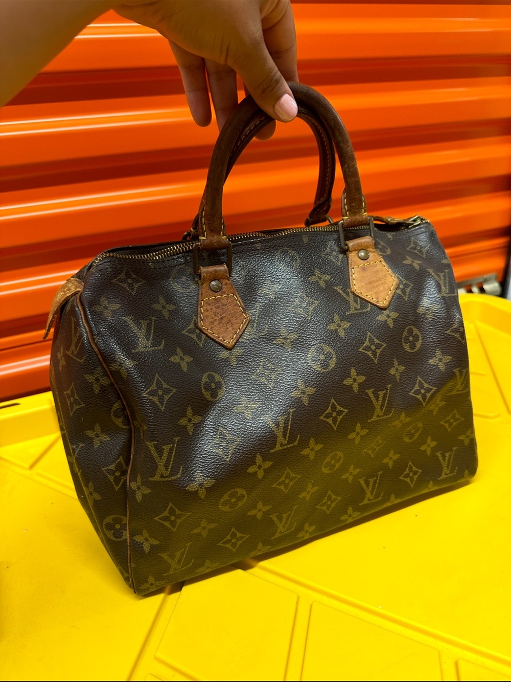 Vintage Louis Vuitton Monogram Speedy Handbag – Authentic - Picture 2 of 9